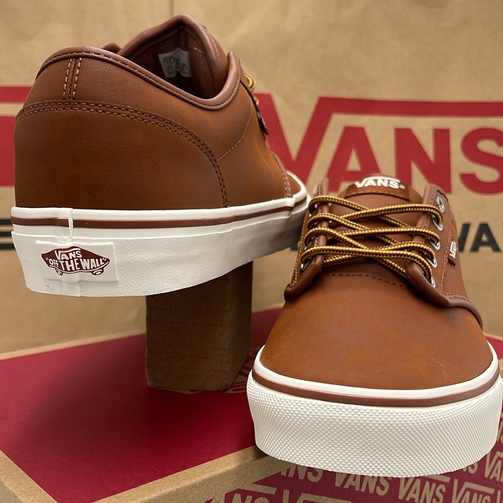 Vans WMNS Leather Sneakers with White Accents Atwood (Leather)Brown/Marshmallow - Picture 8 of 16